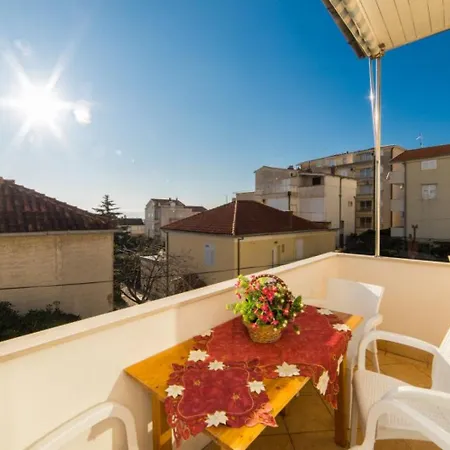 Stipe Apartment Makarska